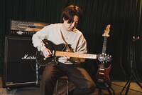 服部栞汰（SHE'S）