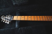 服部栞汰（SHE'S）愛用ギター「Music Man AXIS EX」ネック