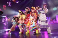 でんぱ組.inc「ウルトラ☆マキシマム☆ポジティブ☆ストーリー!! ～バビュッといくよ未来にね☆～」の様子。（撮影：チェリーマン）