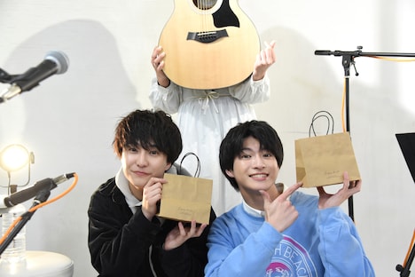 さくらしめじとひらめ（奥）。