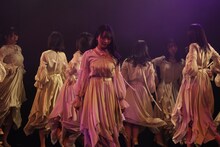 STU48号で「独り言で語るくらいなら」をパフォーマンスするSTU48。(c)STU/KING RECORDS