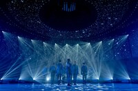 JO1「STARLIGHT DELUXE」の様子。 (c) LAPONE ENTERTAINMENT