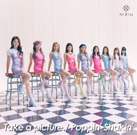 NiziU「Take a picture / Poppin' Shakin'」初回限定盤Aジャケット