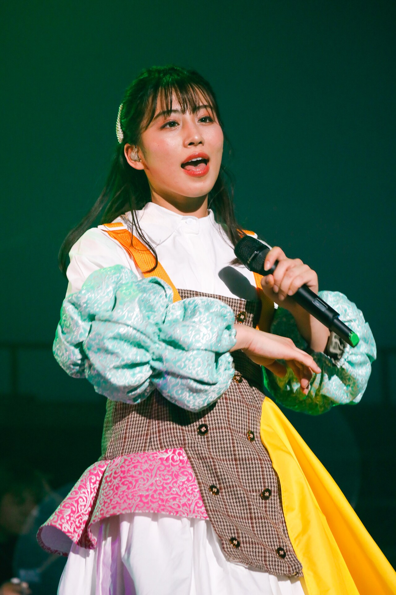 坂本遥奈　サイン写真75枚 坂本遥奈（撮影：笹森健一） [画像ギャラリー 38/46] - 音楽ナタリー