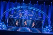 左から天音かなた、不知火フレア、常闇トワ。