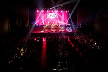 真心ブラザーズ「はしゃぎすぎてる春の大人さ 2020」の様子。（撮影：森久）