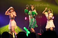 「クマリデパート6thワンマンライブおいでよ！こころのデパート『宇宙規模のアイを叫ぶ！-終わらない餅つき大会の後に-』」の様子。（Photo by Jumpei Yamada）