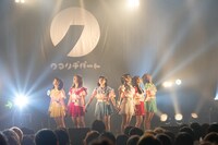 「クマリデパート6thワンマンライブおいでよ！こころのデパート『宇宙規模のアイを叫ぶ！-終わらない餅つき大会の後に-』」の様子。（Photo by Jumpei Yamada）