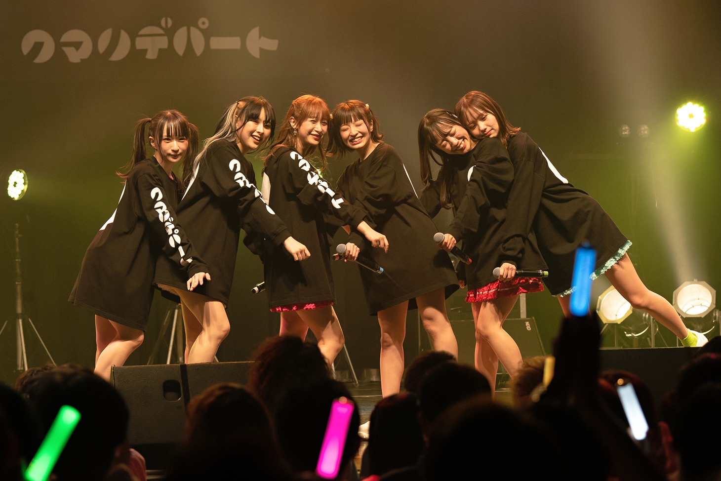 「クマリデパート6thワンマンライブおいでよ！こころのデパート『宇宙規模のアイを叫ぶ！-終わらない餅つき大会の後に-』」の様子。（Photo by Jumpei Yamada）