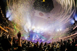 フレデリックが“あなただけの遊び場”を作り上げた初の日本武道館公演