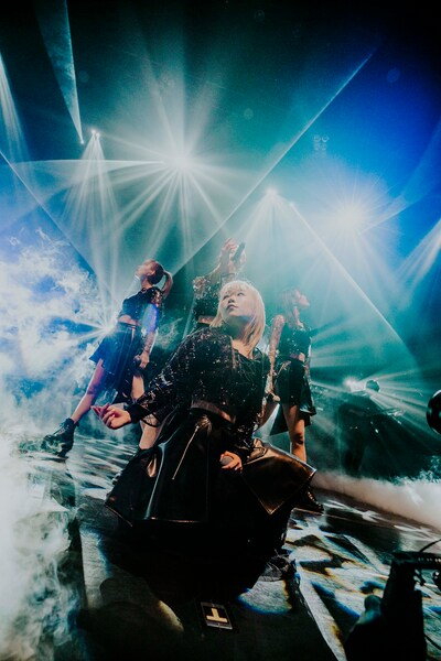 PassCode（Photo by Shingo Tamai）