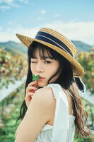 坂井仁香が選ぶ1st写真集「First Love」のお気に入りカット。（撮影：熊木優）