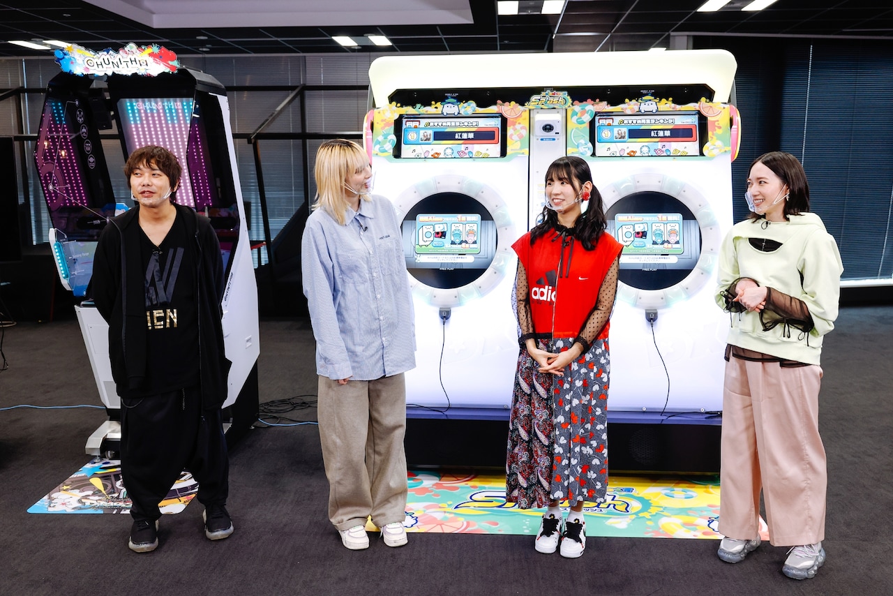 左からピエール中野さん、Rachelさん、古川未鈴さん、のっちさん。