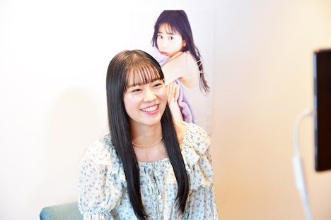 リモート会見で写真集について語る坂井仁香（超ときめき▽宣伝部）。