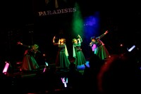 PARADISES（Photo by sotobayashi kenta）