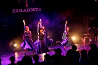 PARADISES（Photo by sotobayashi kenta）