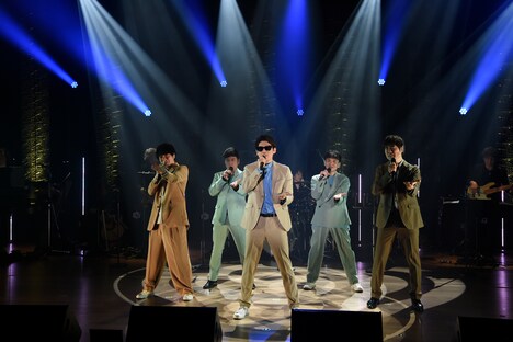 「ゴスペラーズ LIVE #ライブハウスからハーモニーを 2 ～今夜はカップリング三昧～」の様子。