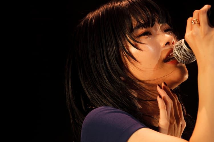 アイナ・ジ・エンドの世界観で彩られた初ソロツアー「THE END」終幕 
