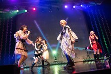 「神宿 Zepp Tour 2020-2021 Bloom of Life」最終公演の様子。