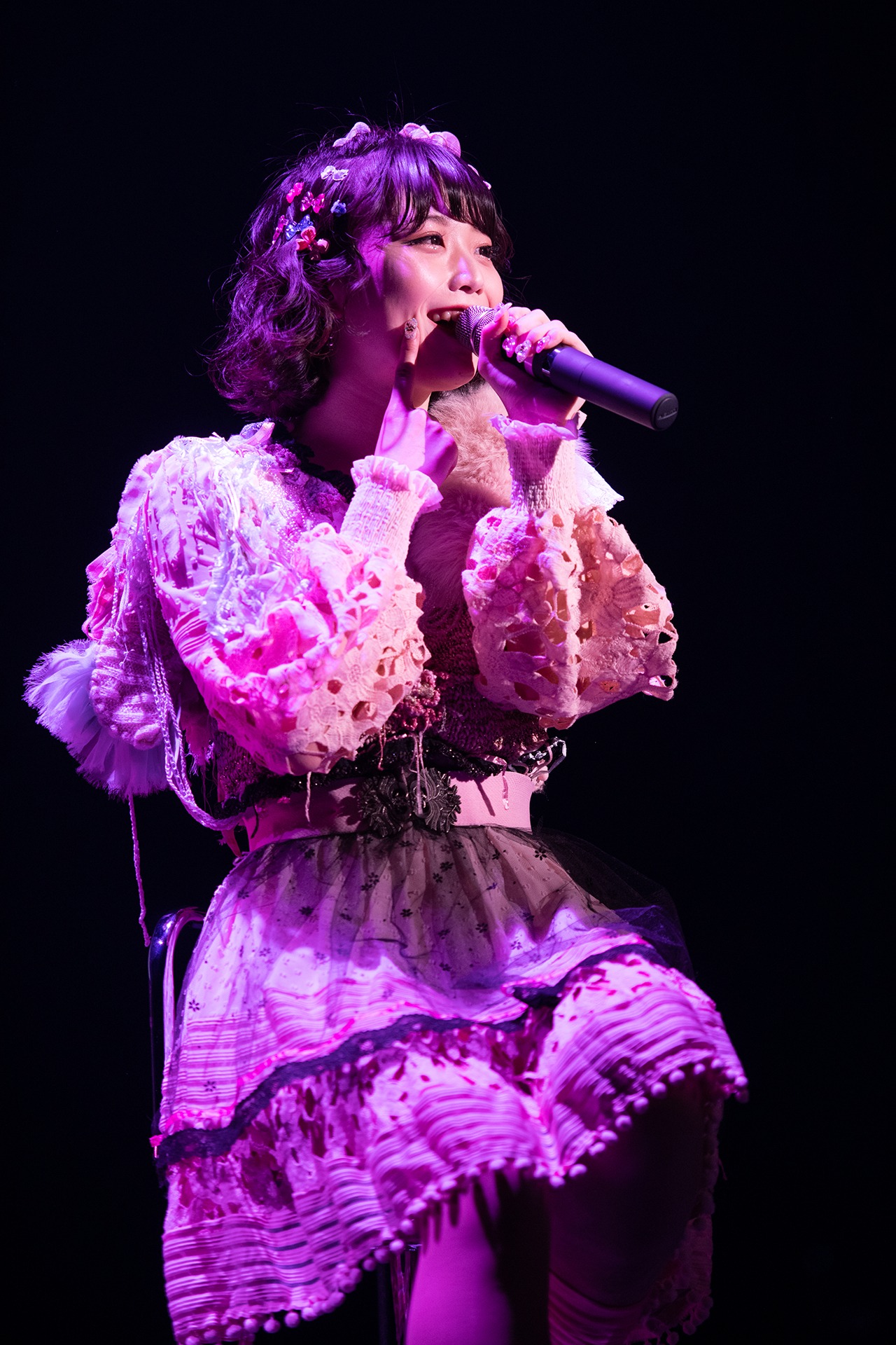 小山ひな