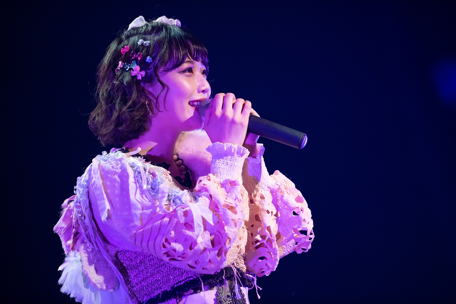 小山ひな
