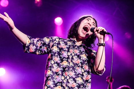 下川リヲ（Vo, G）（撮影：森好弘）