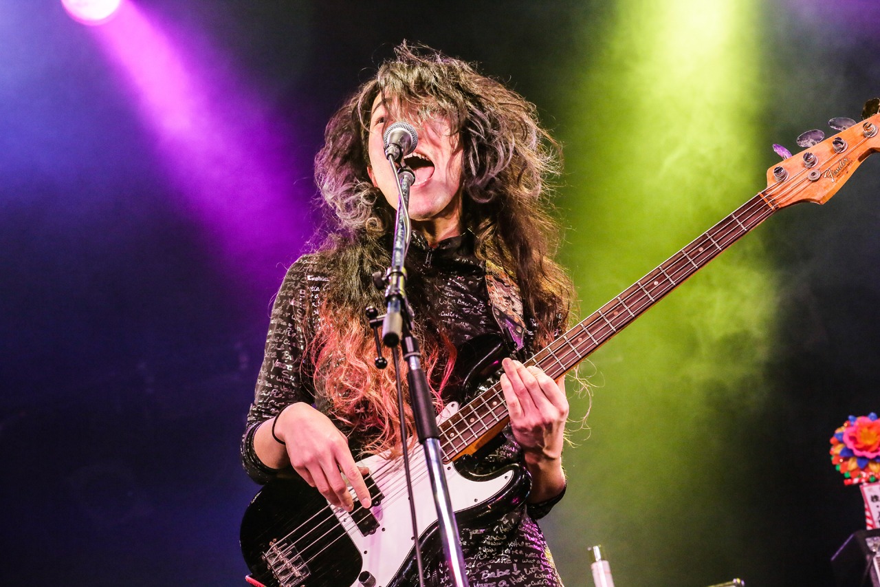 マジル声児（B, Cho）（撮影：森好弘）