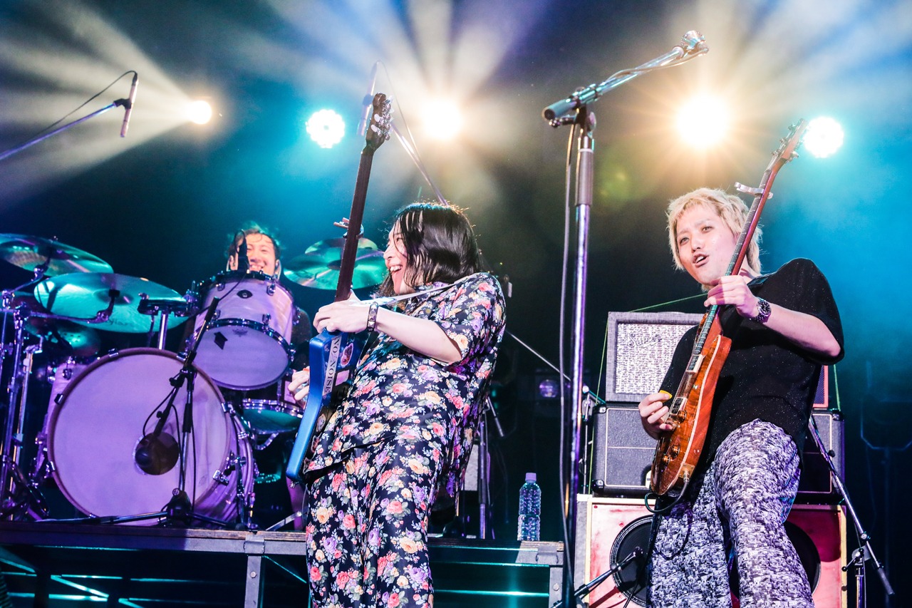 挫・人間「挫・人間の人生大冒険」の様子。（撮影：森好弘）