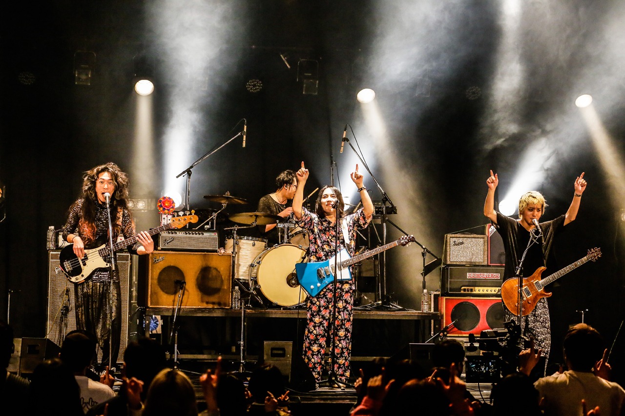 挫・人間「挫・人間の人生大冒険」の様子。（撮影：森好弘）