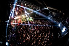 MIGMA SHELTER「Hyper Bridge!!」の様子。（撮影：Masayo）