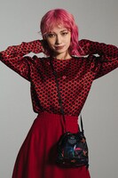 KiU 2021ビジュアルよりMAMI（SCANDAL）。