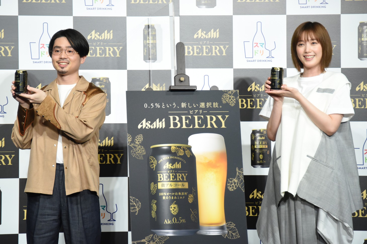 ハマ・オカモト（OKAMOTO'S）と本田翼。