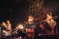 ROTH BART BARON「Tour 2020-2021『極彩色の祝祭』」東京公演の様子。（撮影：廣田達也）