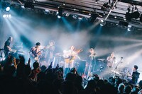 ROTH BART BARON「Tour 2020-2021『極彩色の祝祭』」東京公演の様子。（撮影：廣田達也）