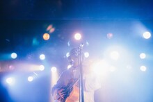 ROTH BART BARON「Tour 2020-2021『極彩色の祝祭』」東京公演の様子。（撮影：廣田達也）