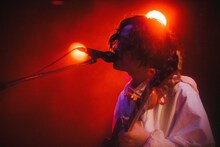 ROTH BART BARON「Tour 2020-2021『極彩色の祝祭』」東京公演の様子。（撮影：廣田達也）