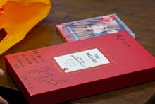 柏木由紀が渡辺淳之介のためにサインを入れた「CAN YOU WALK WITH ME??」初回限定盤。