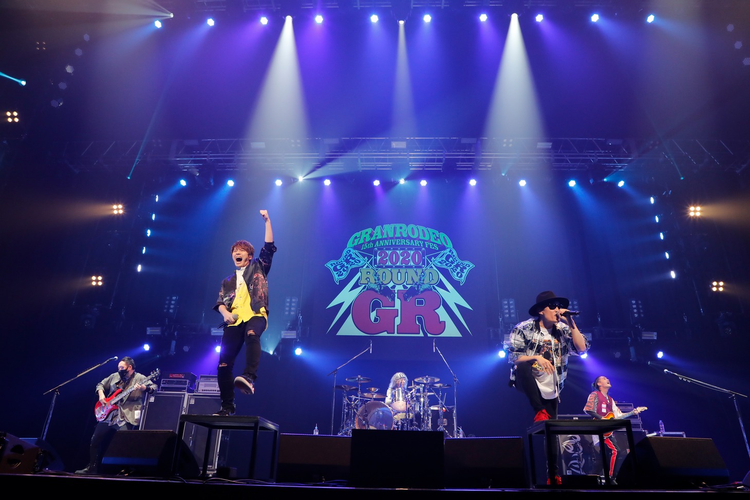 FLOWのライブの様子。（撮影：キセキミチコ）