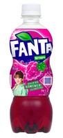 人気画像10位は「NiziUが『ファンタ』とコラボ、メンバーごとに異なる限定デザインボトル発売」より、「ファンタ グレープ」NiziU限定デザインボトル。