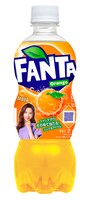 「ファンタ オレンジ」NiziU限定デザインボトル。MAYAバージョン。