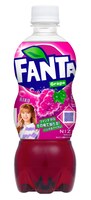 「ファンタ グレープ」NiziU限定デザインボトル。RIKUバージョン。