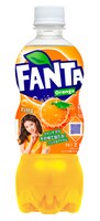 「ファンタ オレンジ」NiziU限定デザインボトル。RIMAバージョン。