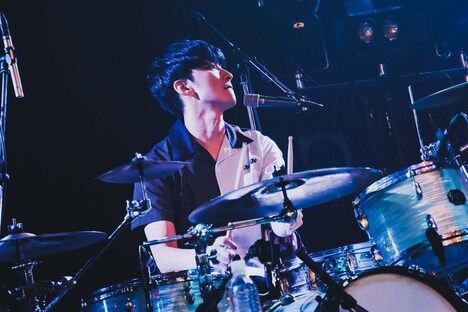 千葉オライリー（Dr / THE BOHEMIANS）（撮影：岩佐篤樹）