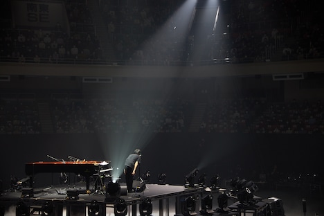 オーディエンスにお辞儀をするまらしぃ。(Photo by ishizaka daisuke)