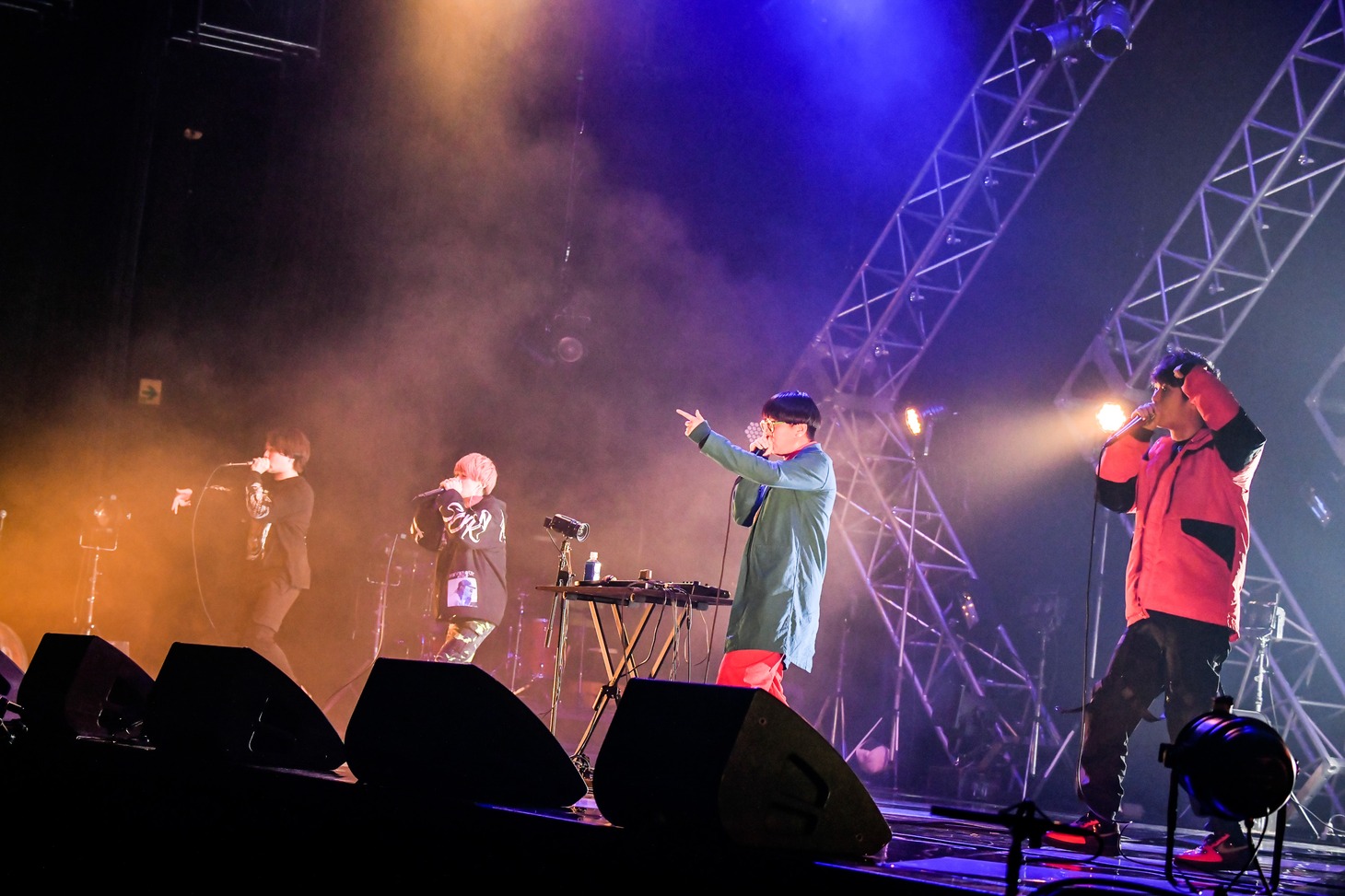 SO-SO/SARUKANI（Photo by AZUSA TAKADA）