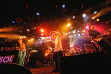「SPiCYSOL QUATTRO TOUR 2021」東京・渋谷CLUB QUATTRO公演の様子。（撮影：ハヤシサトル）