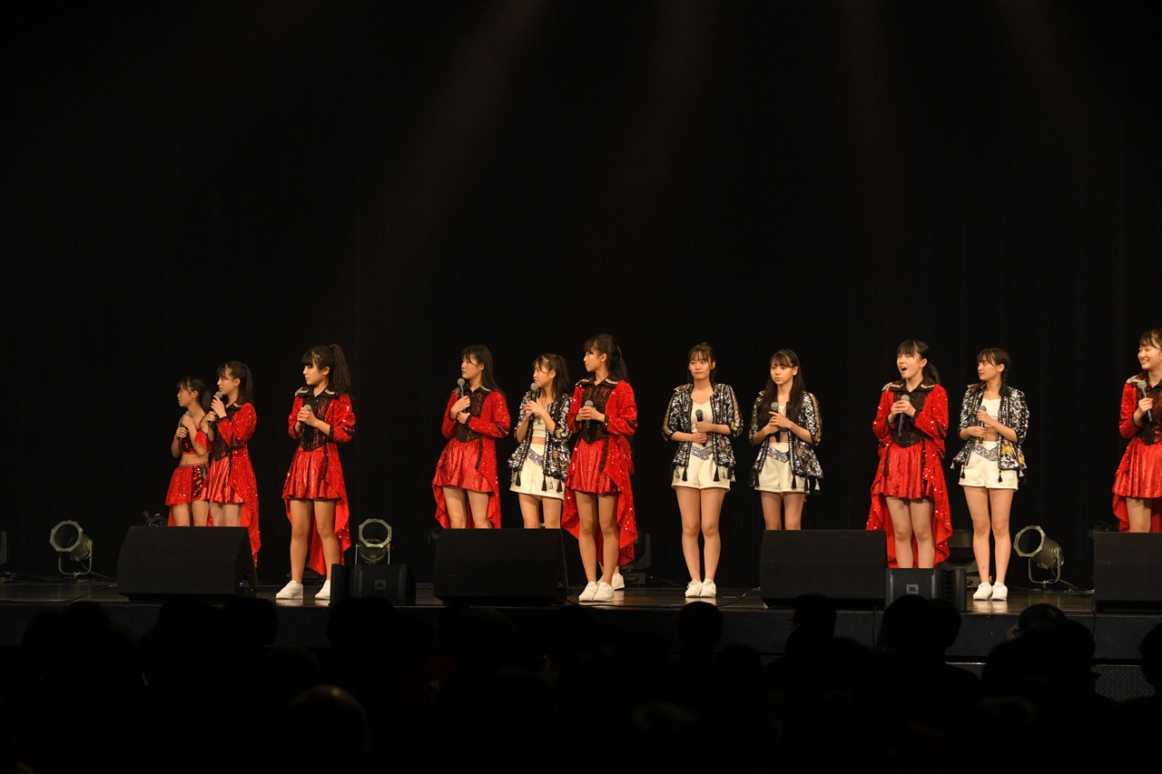 「Hello! Project 研修生発表会 2021 3月 ～Yell～」東京・Zepp Tokyo公演の様子。（写真提供：アップフロントプロモーション）