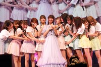 「=LOVE 佐竹のん乃卒業コンサート ～君のいる世界～」の様子。（写真提供：代々木アニメーション学院）