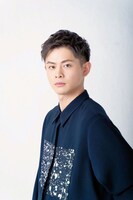 「ゴジラ S.P ＜シンギュラポイント＞」の声優キャストを務める石毛翔弥。