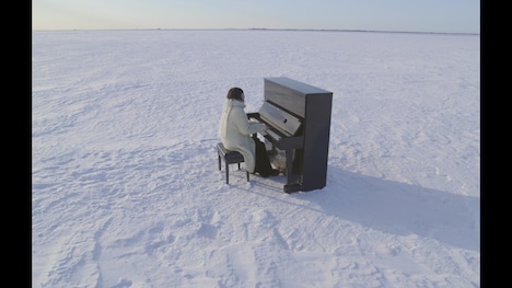 SHISHAMO「壊したんだ」ミュージックビデオより。